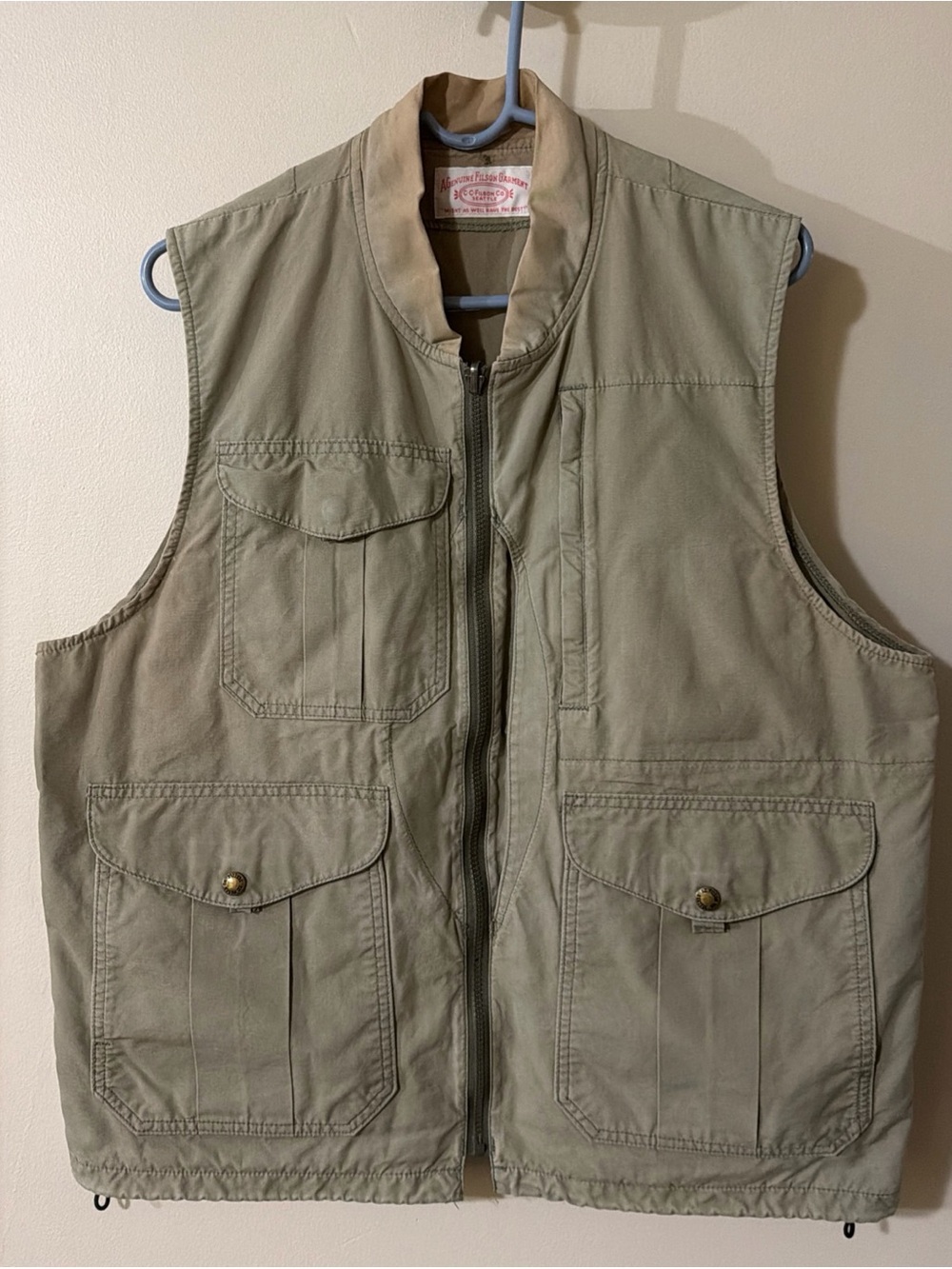 Vintage Filson Fishing/Hunting Vest Tan Pockets Zipper Size: XL